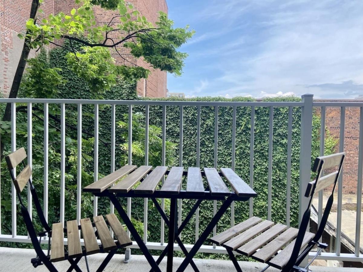 Appartement Condo Avec Terrasse Privee Dans Le Quartier Des Spectacles Montreal Exteriér fotografie